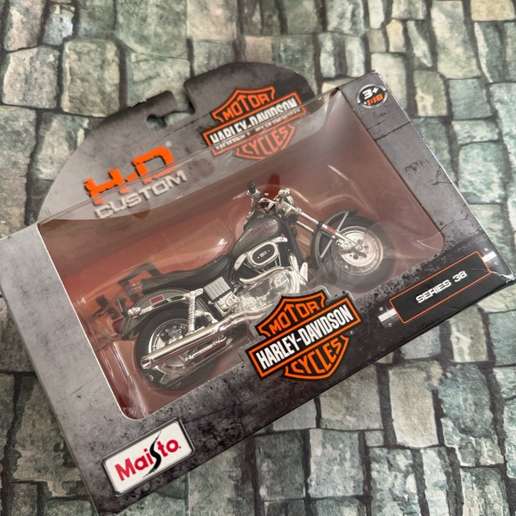 Harley-Davidson Other - Harley-Davidson Diecast Model Motorcycle